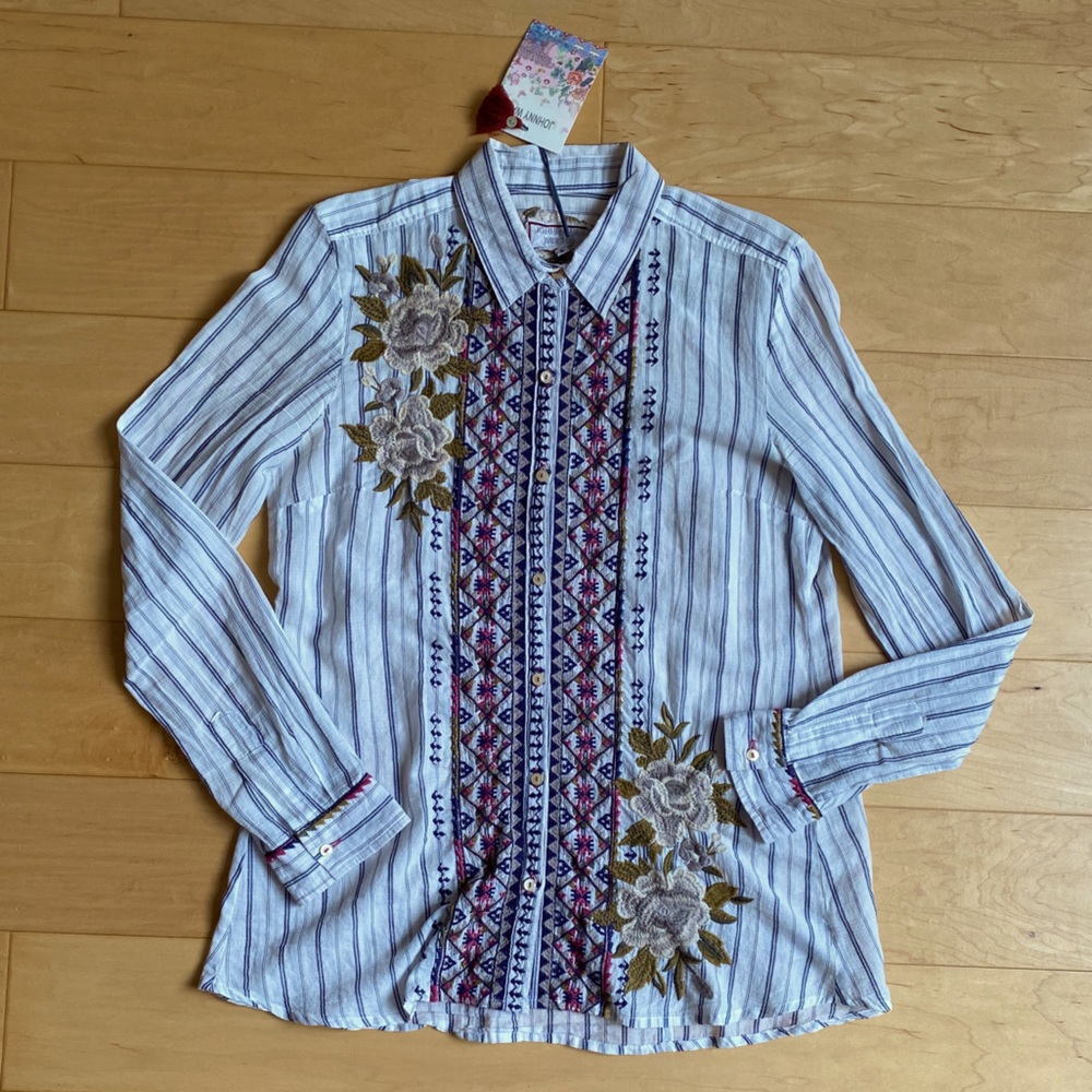 🌹HP🌺NWT Johnny Was Ronnie Button Back Shirt
